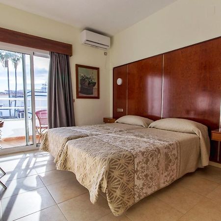 Nch Hotel Τορρεμολίνος Εξωτερικό φωτογραφία