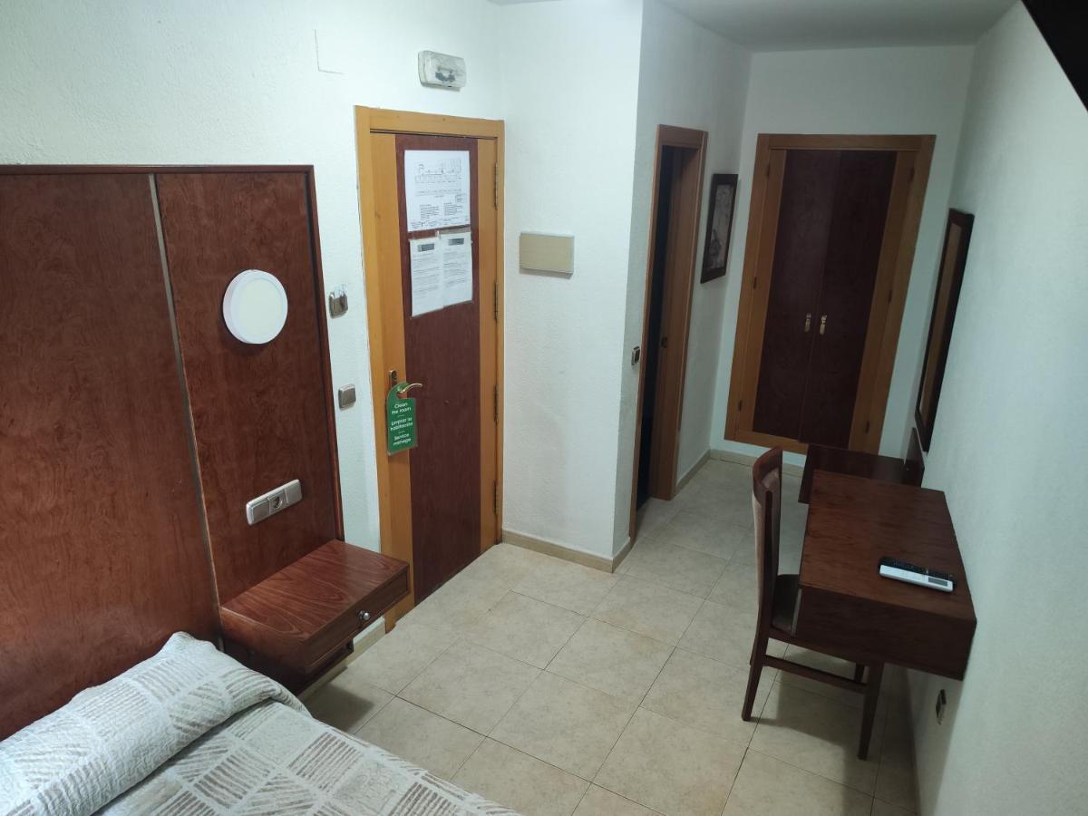 Nch Hotel Τορρεμολίνος Εξωτερικό φωτογραφία