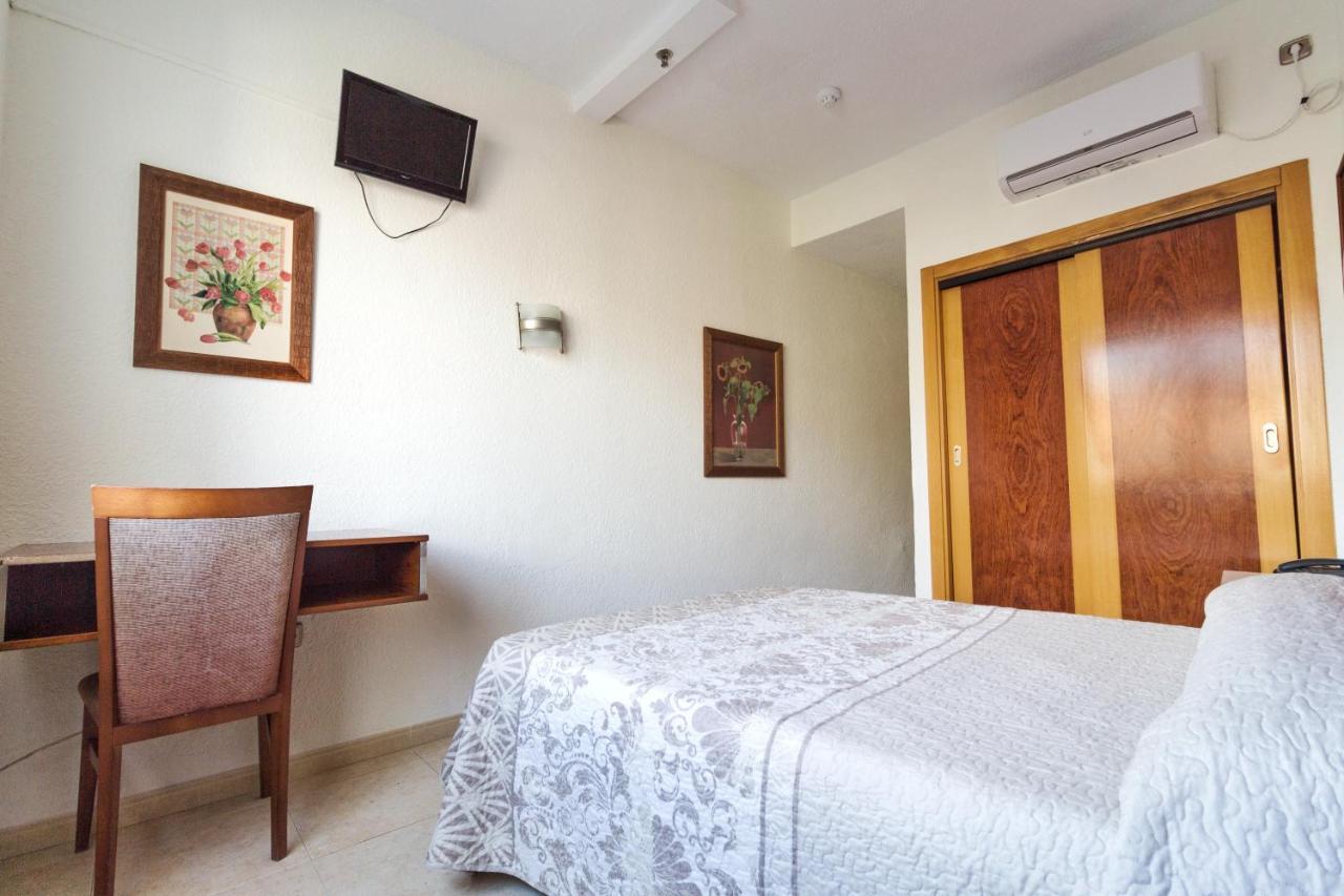 Nch Hotel Τορρεμολίνος Εξωτερικό φωτογραφία